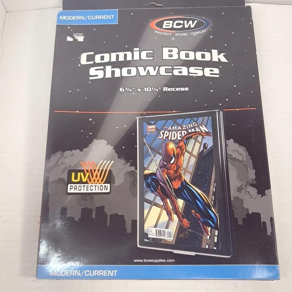BCW UV Protected Current/Modern Comic Book Showcase Wall Mountable Display frame